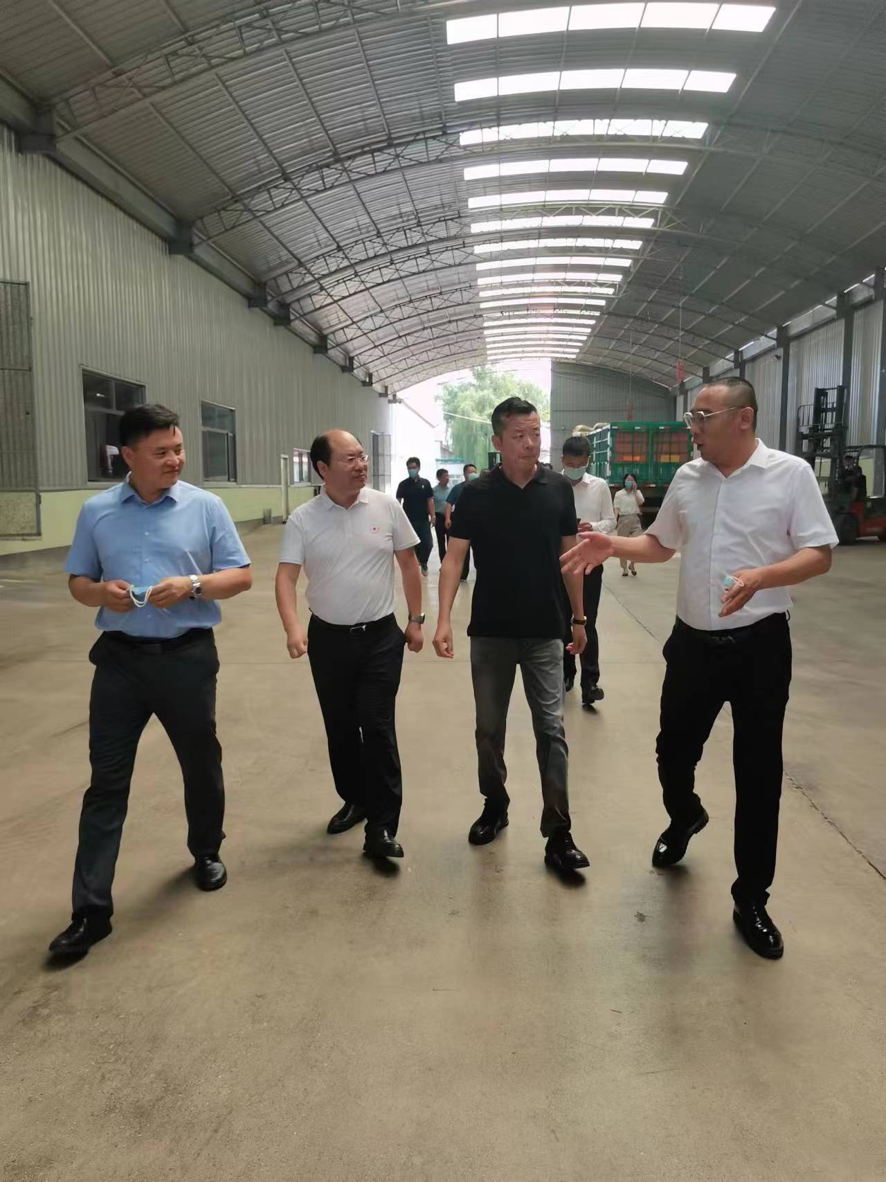 中牧集團到唐縣考察柏江肉羊養殖項目 —唐縣柏江肉羊產業園發展生態養殖,促進農牧循環發展